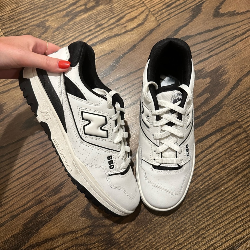 New Balance 550 Oreo color way women’s 8 | men’s 6.5